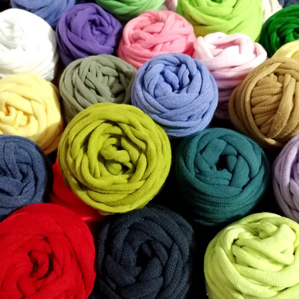 Trapillo en Mini Ovillos colores variados